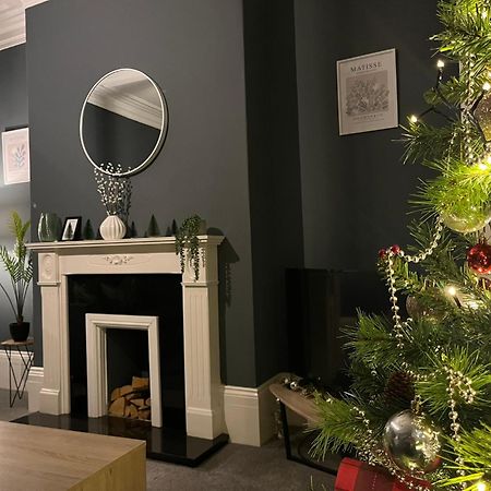 Апартаменты High Barnes 3 Bed House With Parking, Sleeps 7, Quiet Location Сандерлэнд Экстерьер фото