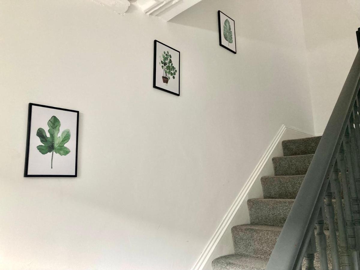 Апартаменты High Barnes 3 Bed House With Parking, Sleeps 7, Quiet Location Сандерлэнд Экстерьер фото